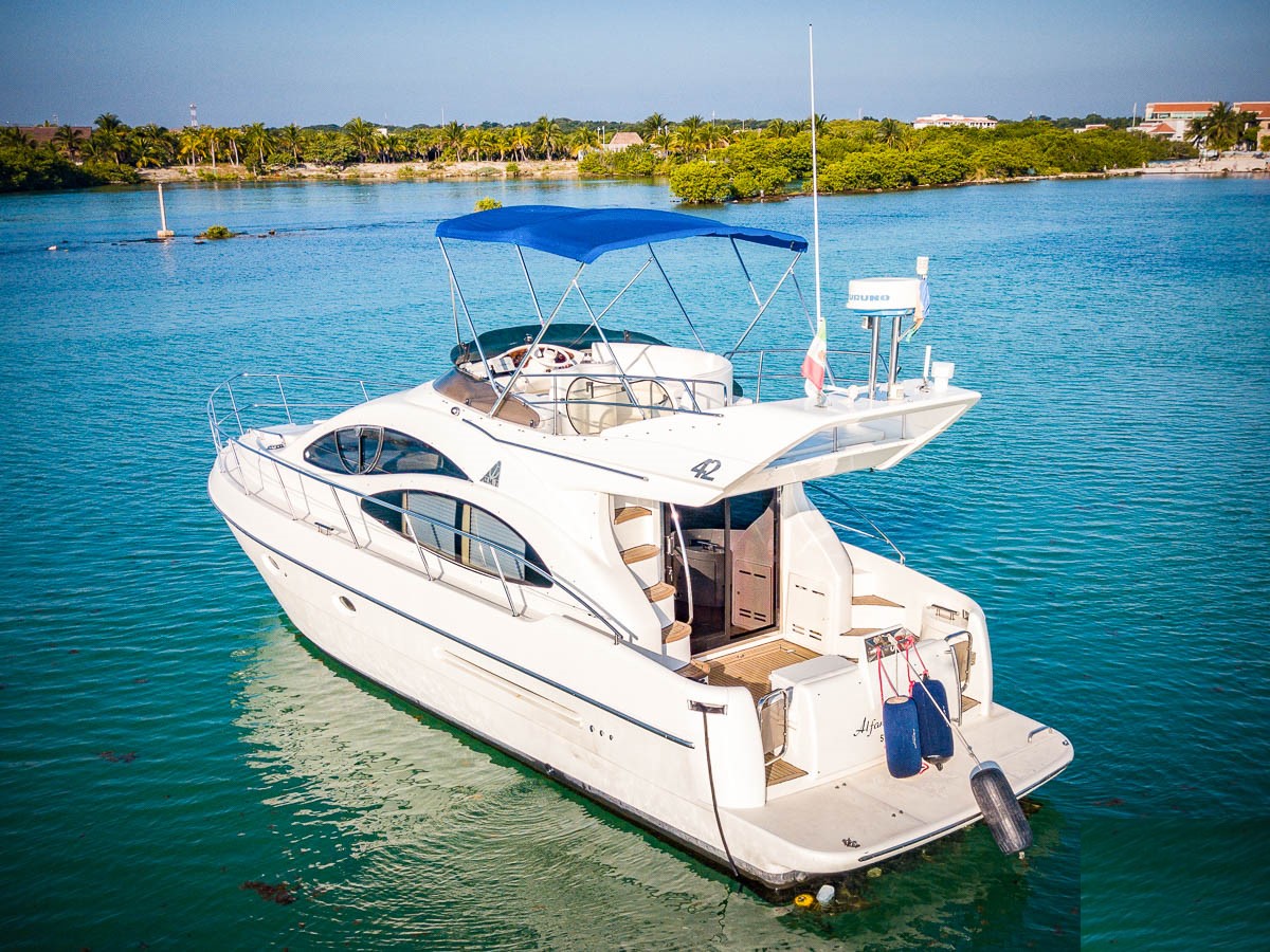 yacht rentals riviera maya