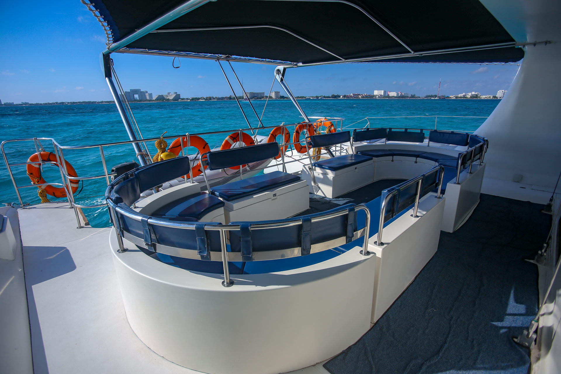 catamaran ride cancun