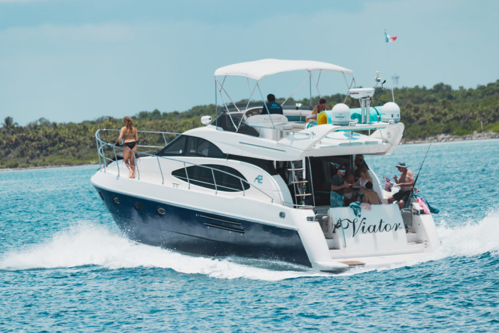 Yacht Experience Tulum; rent your yacht for the day