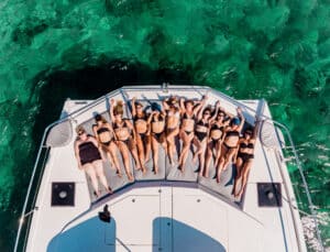 Bachelorette parties in Isla Mujeres sailing from Tulum