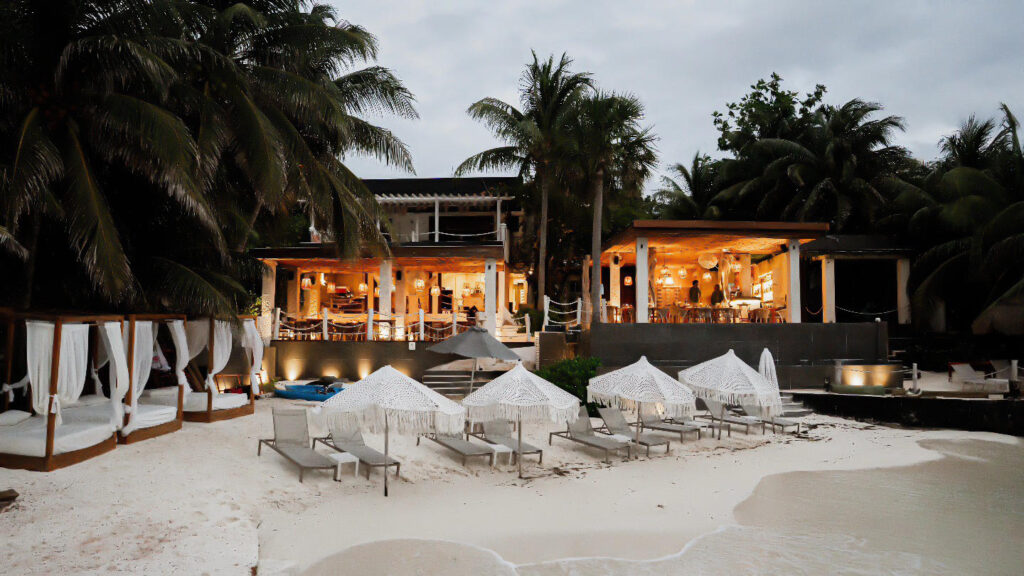 loretta's beach club