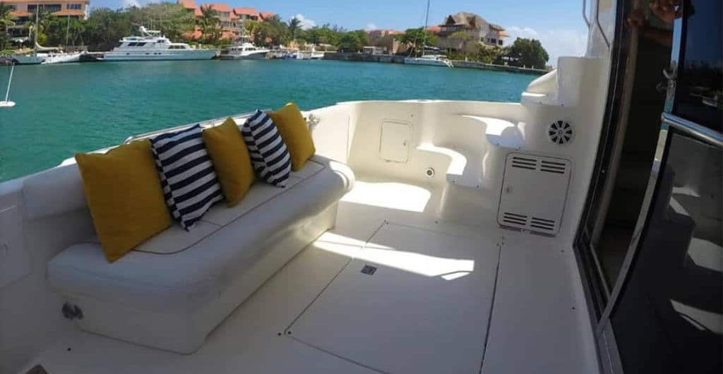 1024 x 536 40 ft sea ray yacht seats back riviera maya catamarans