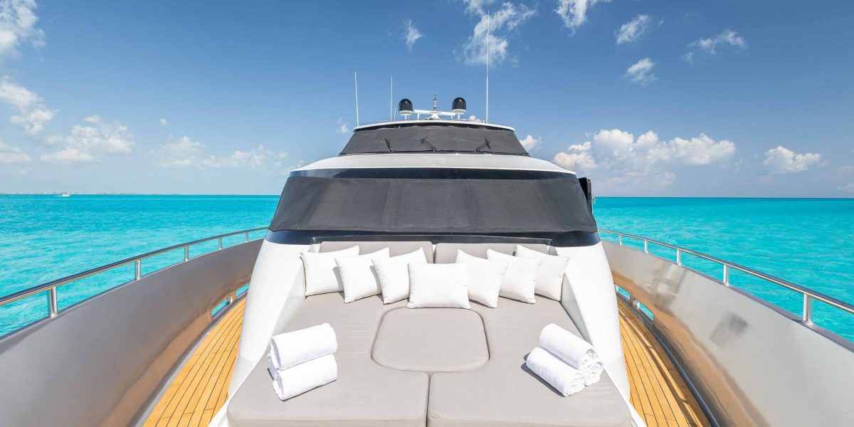 megaayacht 115ft cancun