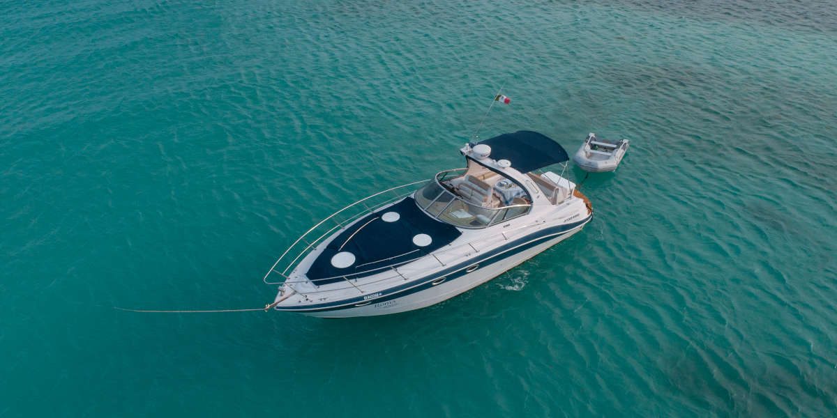 Clients on a yacht in the Riviera Maya