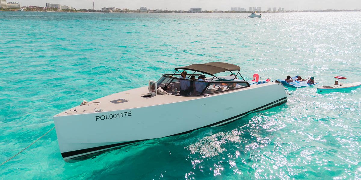 40ft Cancun Yacht Rental