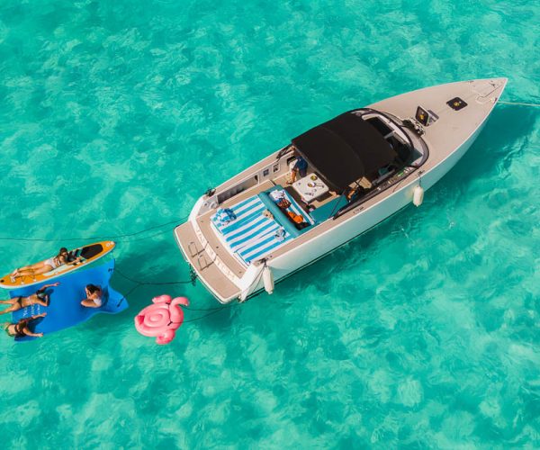 Van Dutch, Yacht in Cancun with floaties