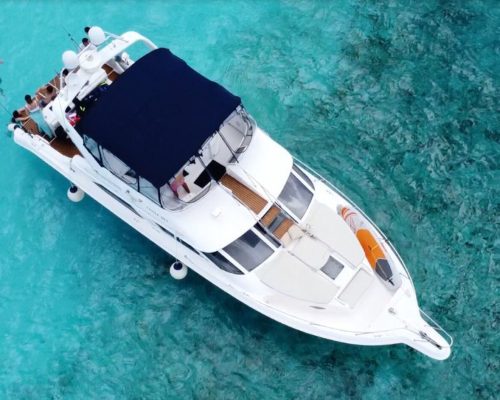Puerto Aventuras Yacht Rental