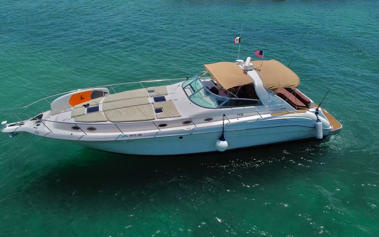 Yacht Rental Puerto Aventuras