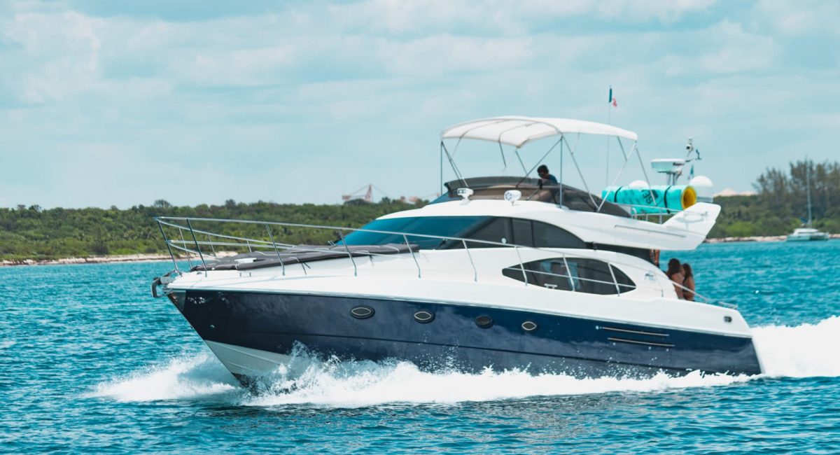 luxury yacht rental tulum mexico