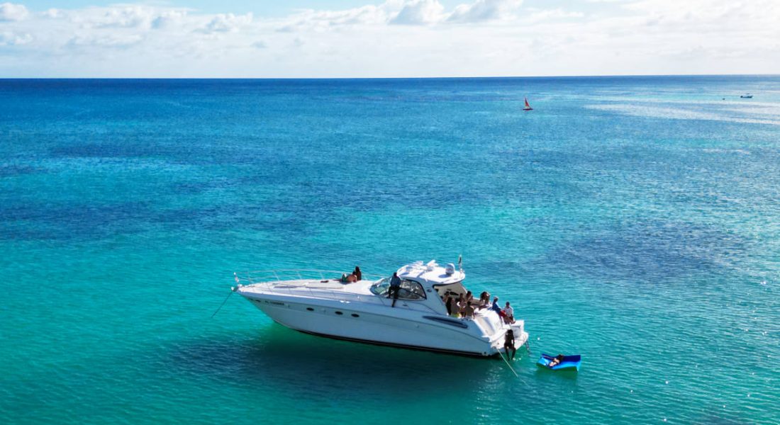 Yacht on the caribbean for rent