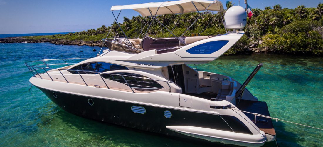 Luxury yacht tulum