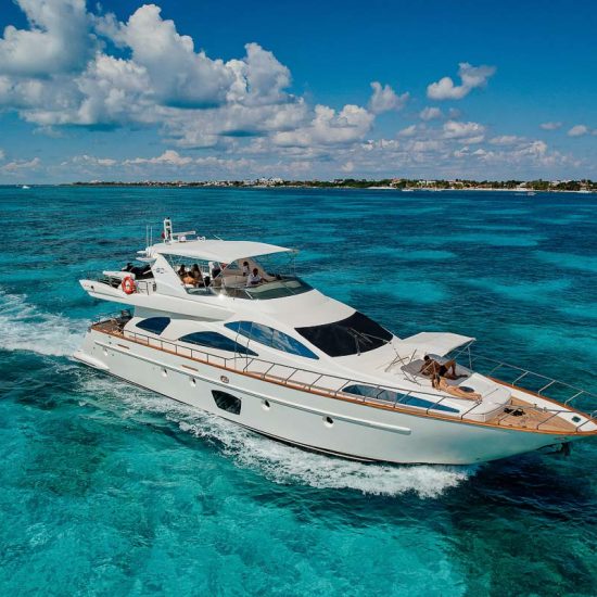 Yacht Rental Getaways in Cancun