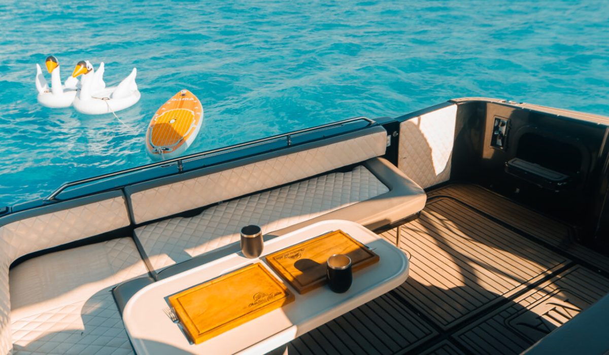 Mia_Cancun_yacht_rental (6)