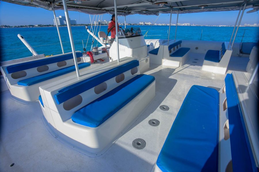 interior sea passion cancun boat rental
