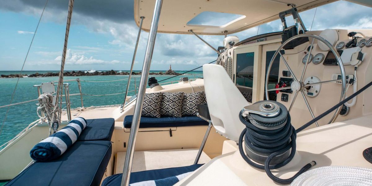 Yacht-Charters-Mexico-PDQ-Catamaran-14-1200x800