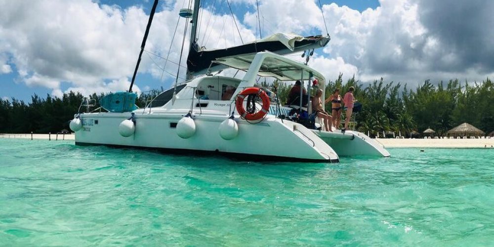 Belle 38ft Cozumel Catamaran Rental