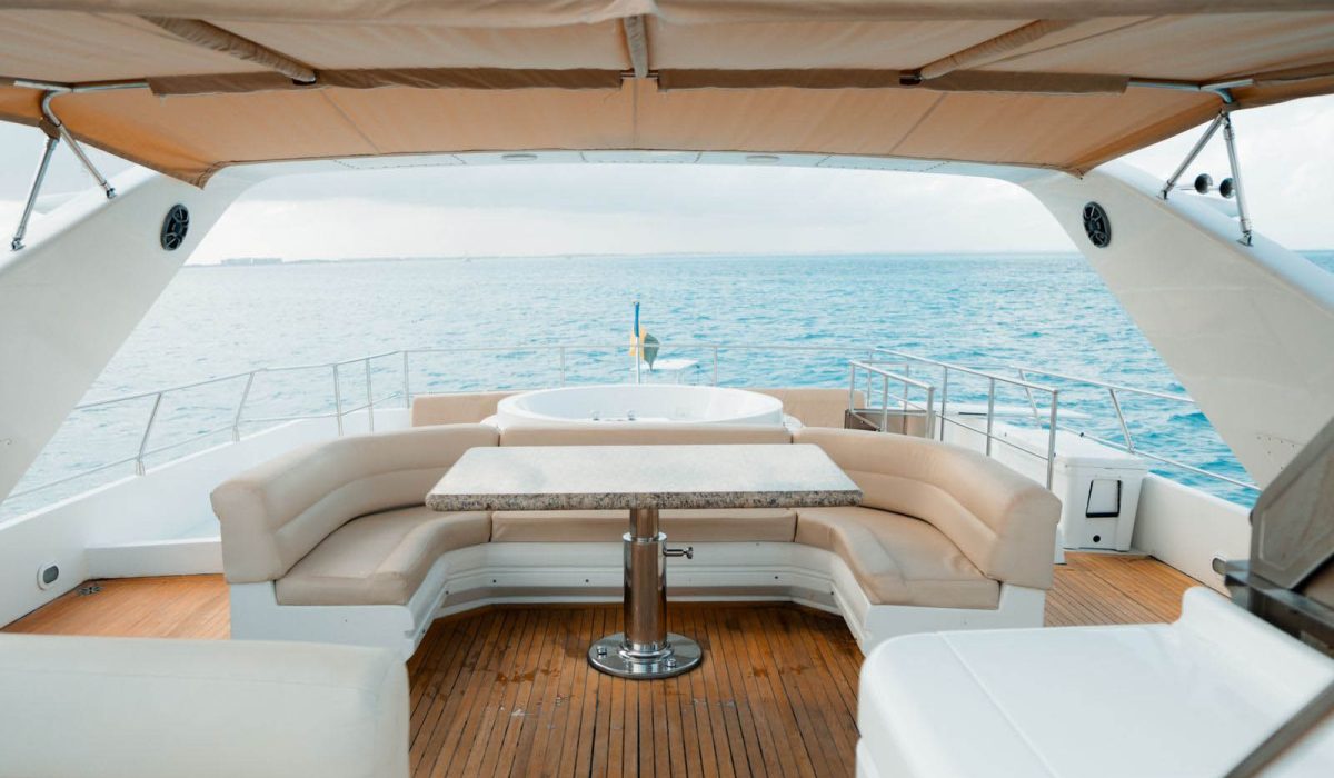 large_yacht_Cancun_rental_riviera_maya_catamarans (10)
