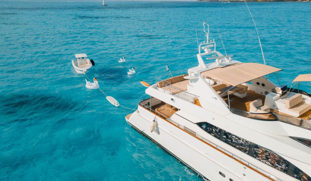 large_yacht_Cancun_rental_riviera_maya_catamarans (5)